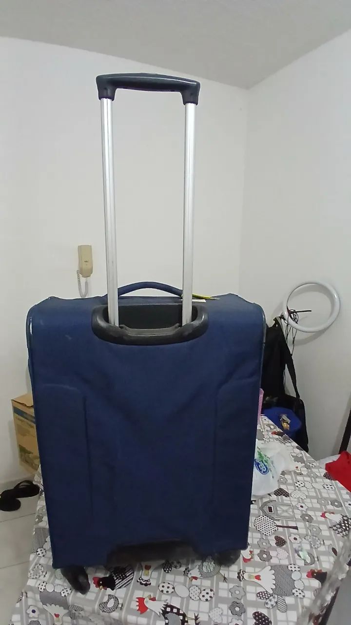Mala de viagem grande bem Conservada