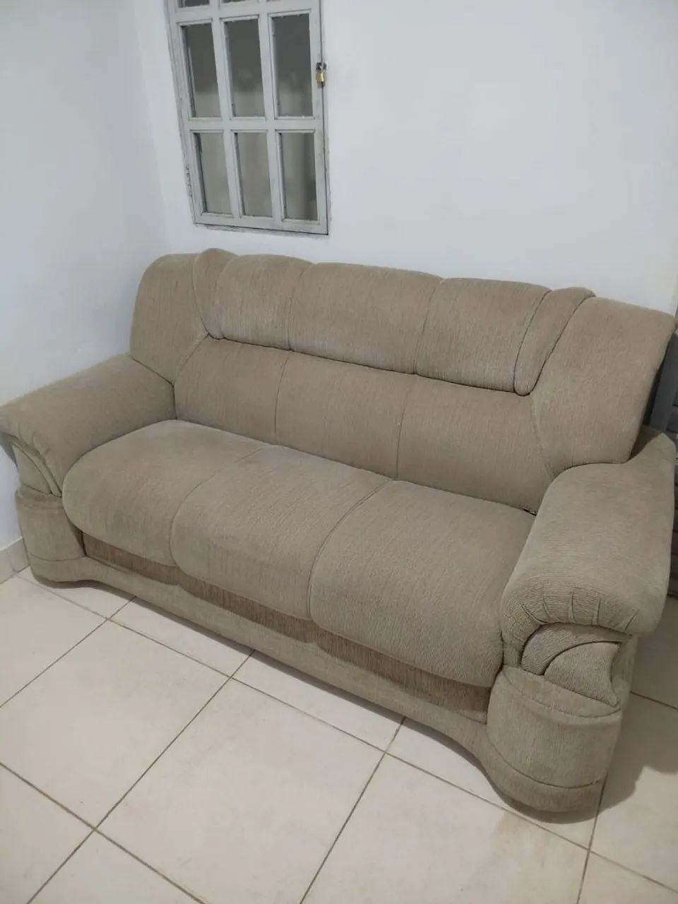 sofá semi novo  2 e 3 lugares 