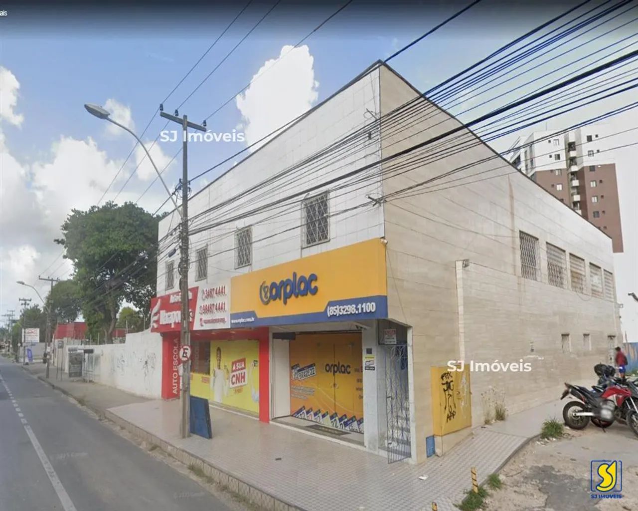 Sala comercial estratégica em frente ao Detran da Maraponga