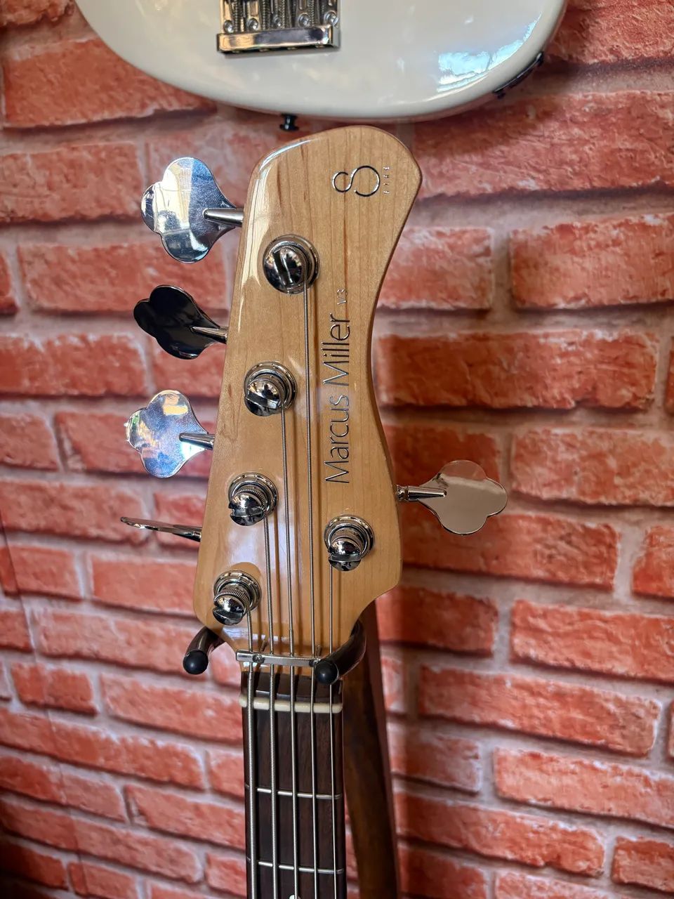 Baixo Sire V3 Marcus Miller  - Foto 5