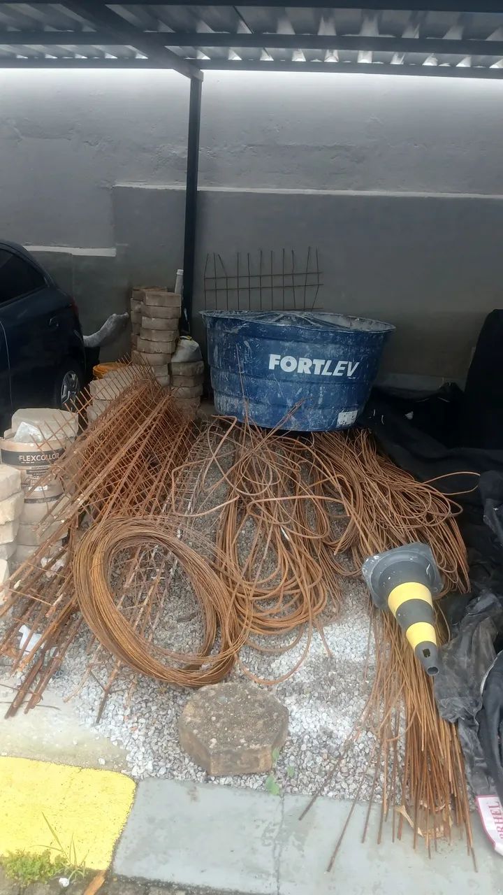 CONSTRUCTION MATERIAL SURPLUS65163267172098125
