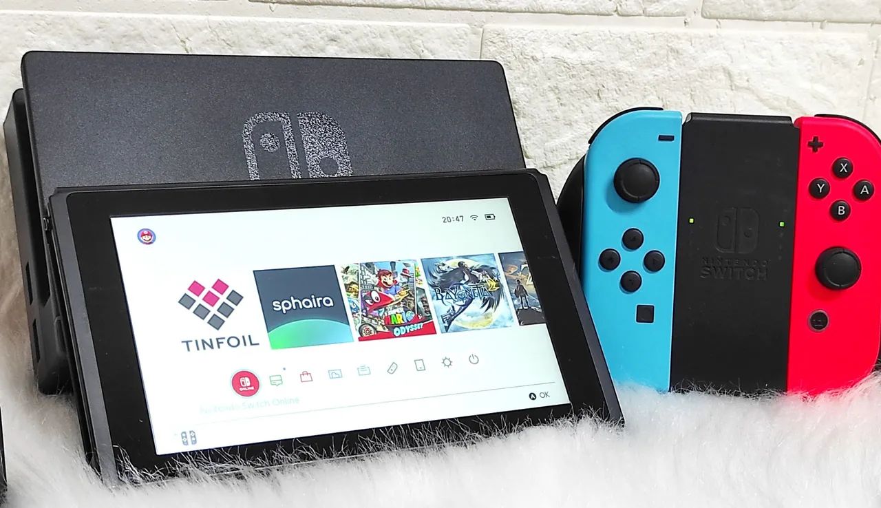 Nintendo Switch V1 - DESBLOQUEADO - SERIAL VERDE - 64GB - Consoles