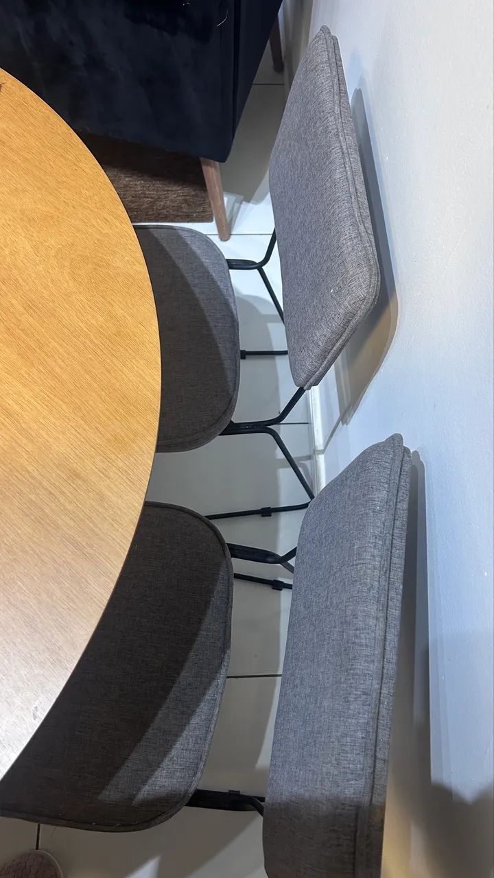 Mesa de Jantar e Cadeiras  - Foto 2