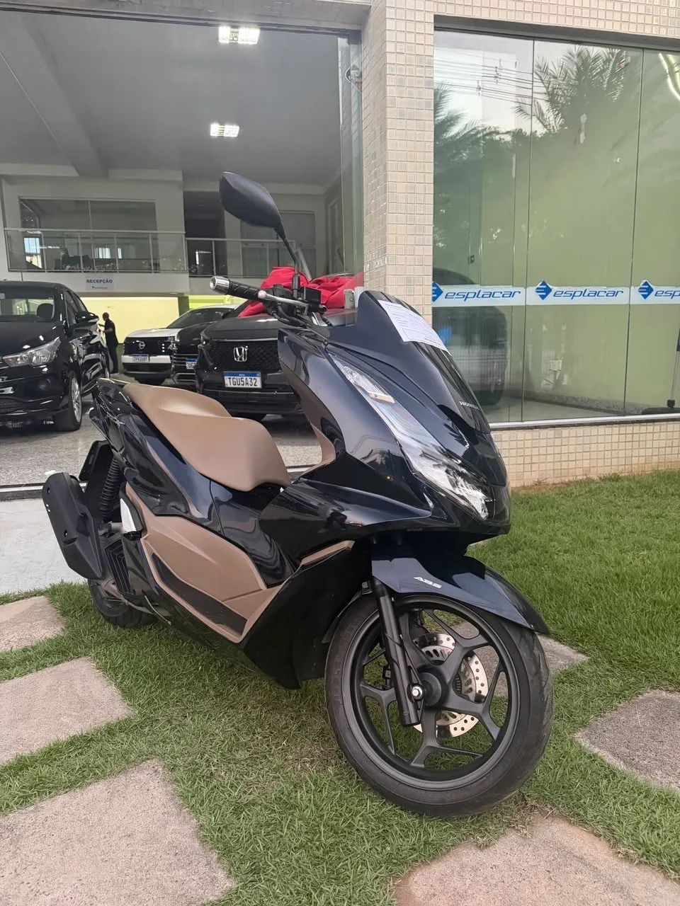 PCX 160 DLX