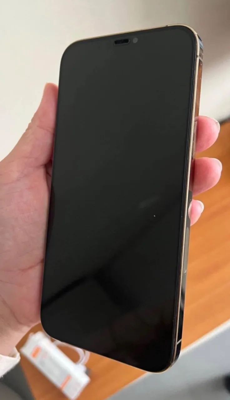 iPhone 12 Pro Max gold excelente  - Foto 2