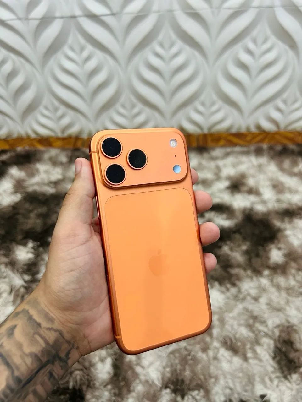 iPhone 17 pro Max -Troco Pelo 17 pro Max Silver - Foto 3