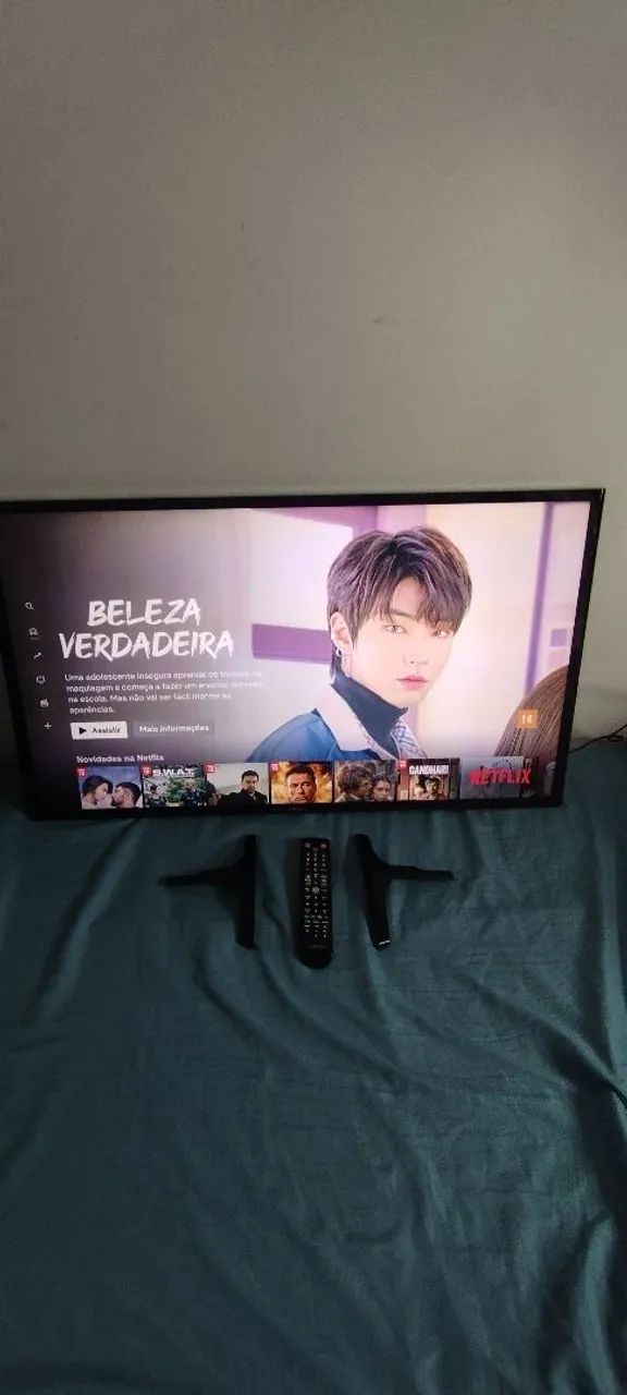 Smartv Samsung de 40 polegadas semi nova.