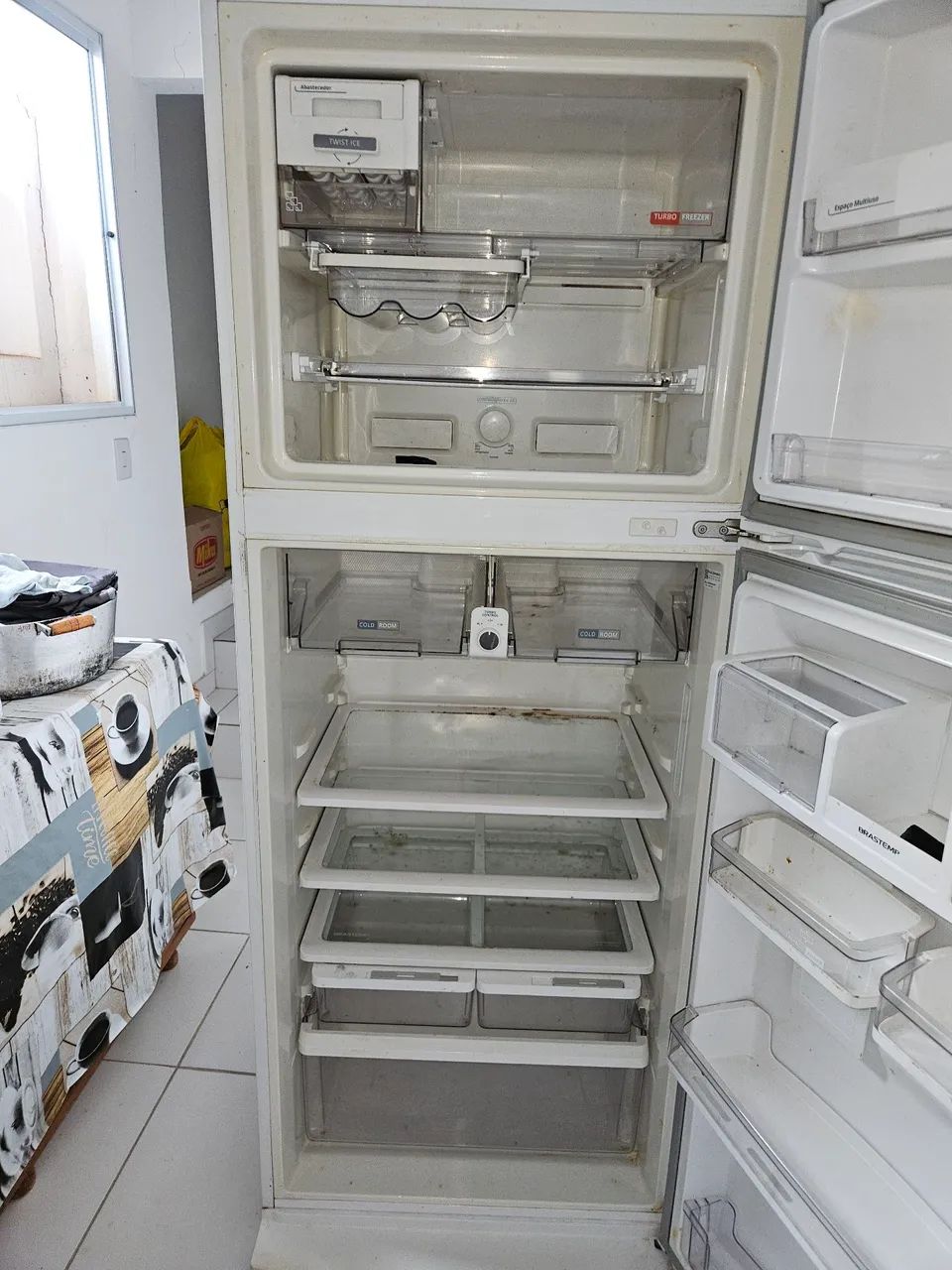 Vendo Geladeira Brastemp com Defeito - Foto 6