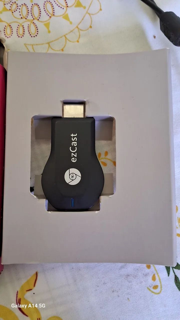 EZCast Espelhamento De Tela (Tipo Chromecast) - Pouco Uso