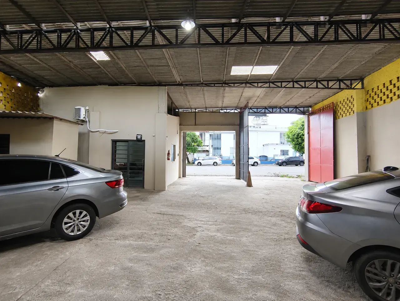 VENDO GALPÃO COMERCIAL  BAIRRO DO MARCO - Foto 2