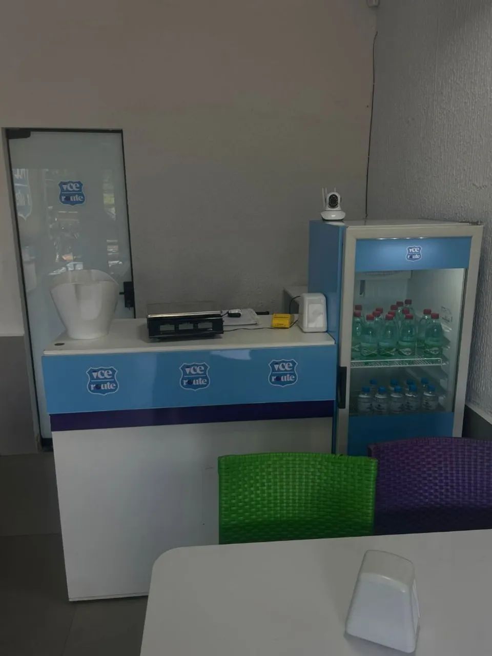 Vendo móveis para sorveteria e acaiteria 