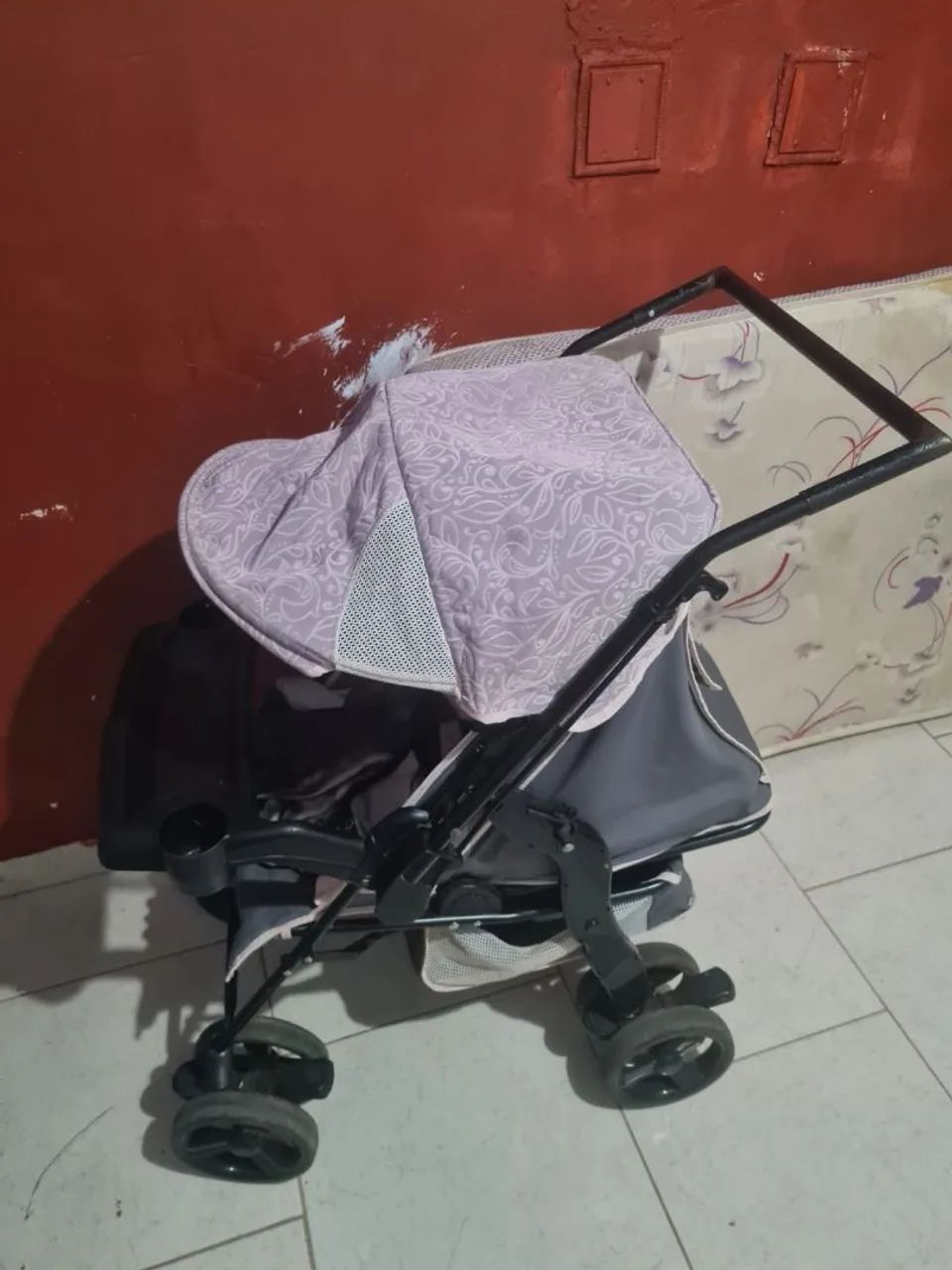 Vendo carrinho de bebê. - Foto 2
