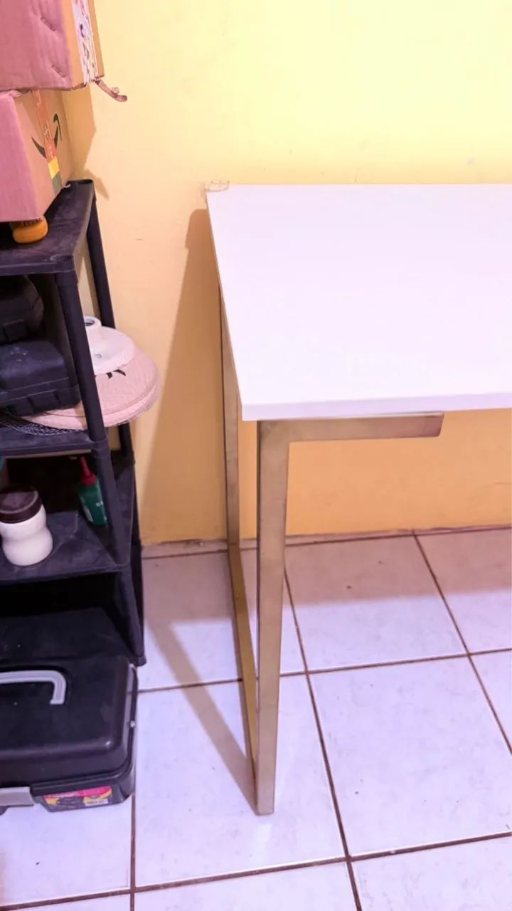 MESA PARA ESTUDOS - Foto 2