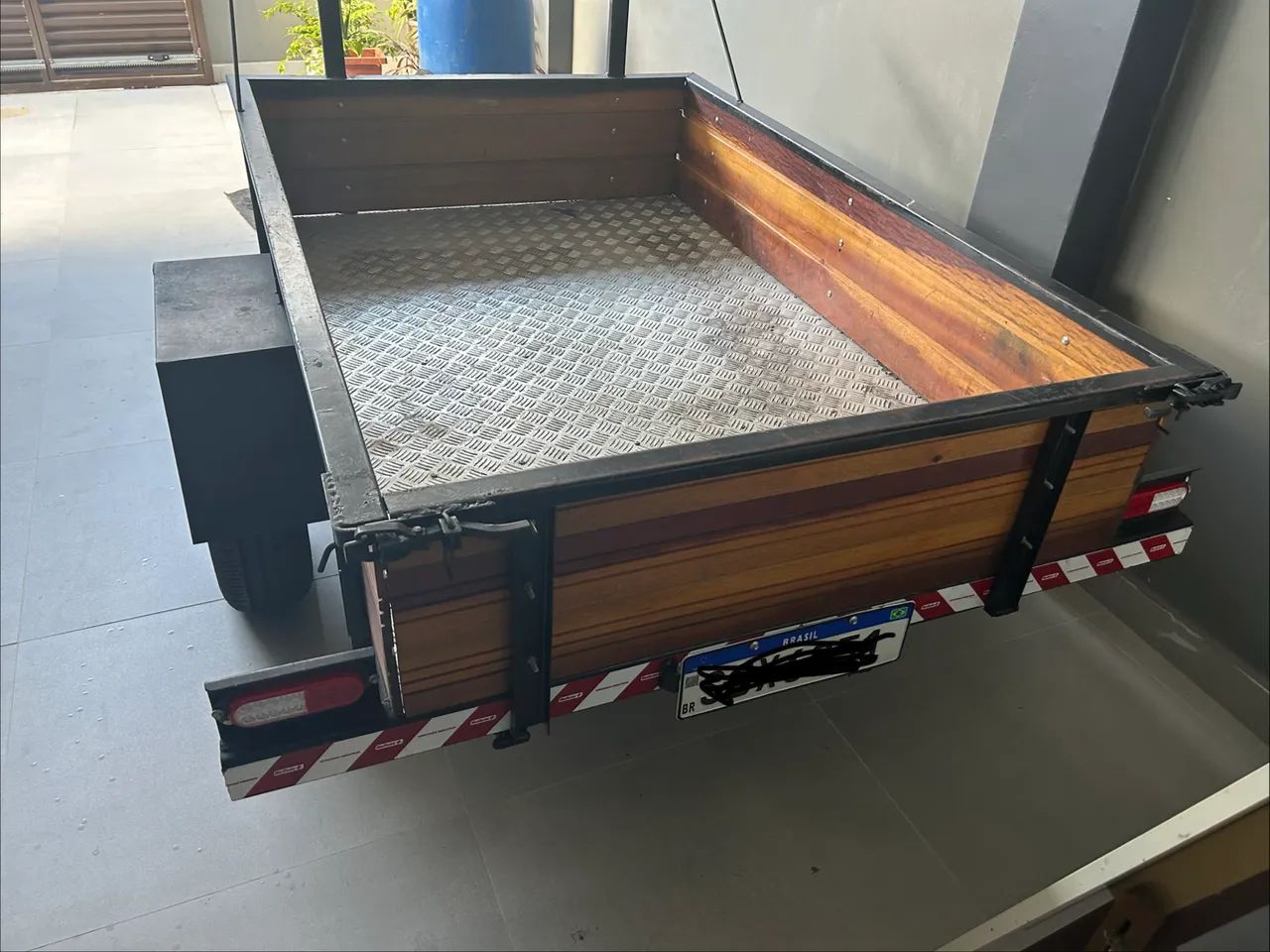 Carretinha emplacada