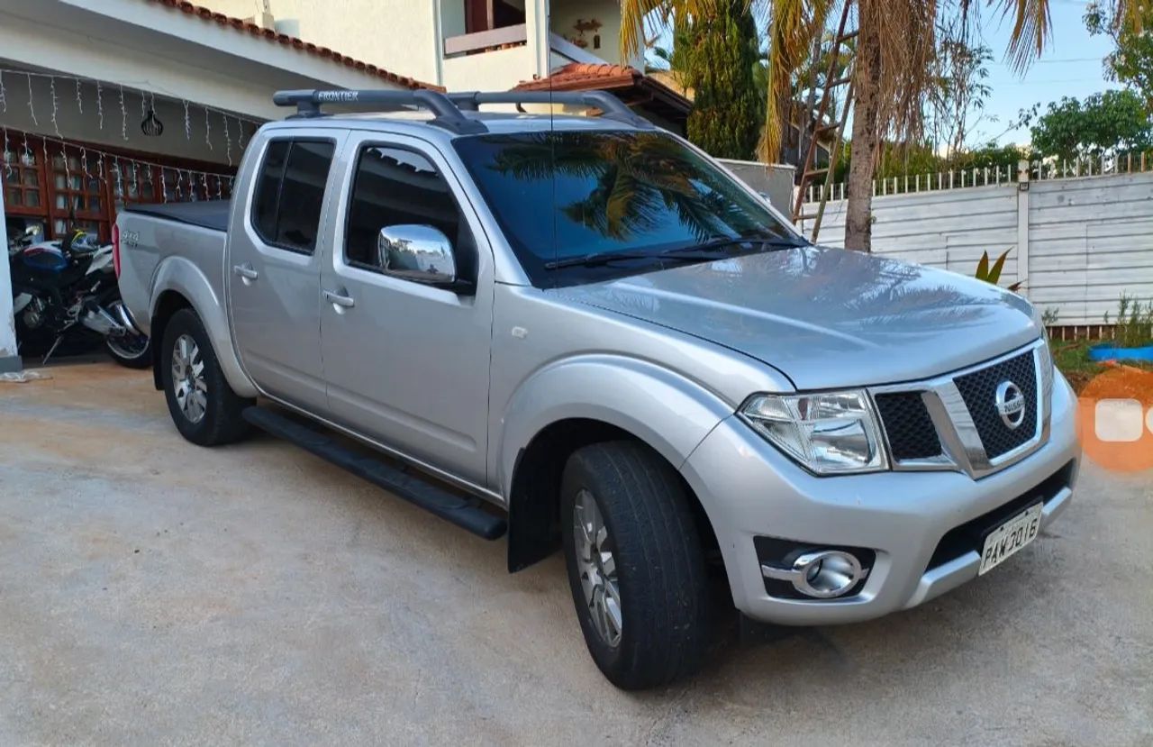 Nissan Frontier Frontier SL CD 4x4 2.5TB Diesel Aut 2016