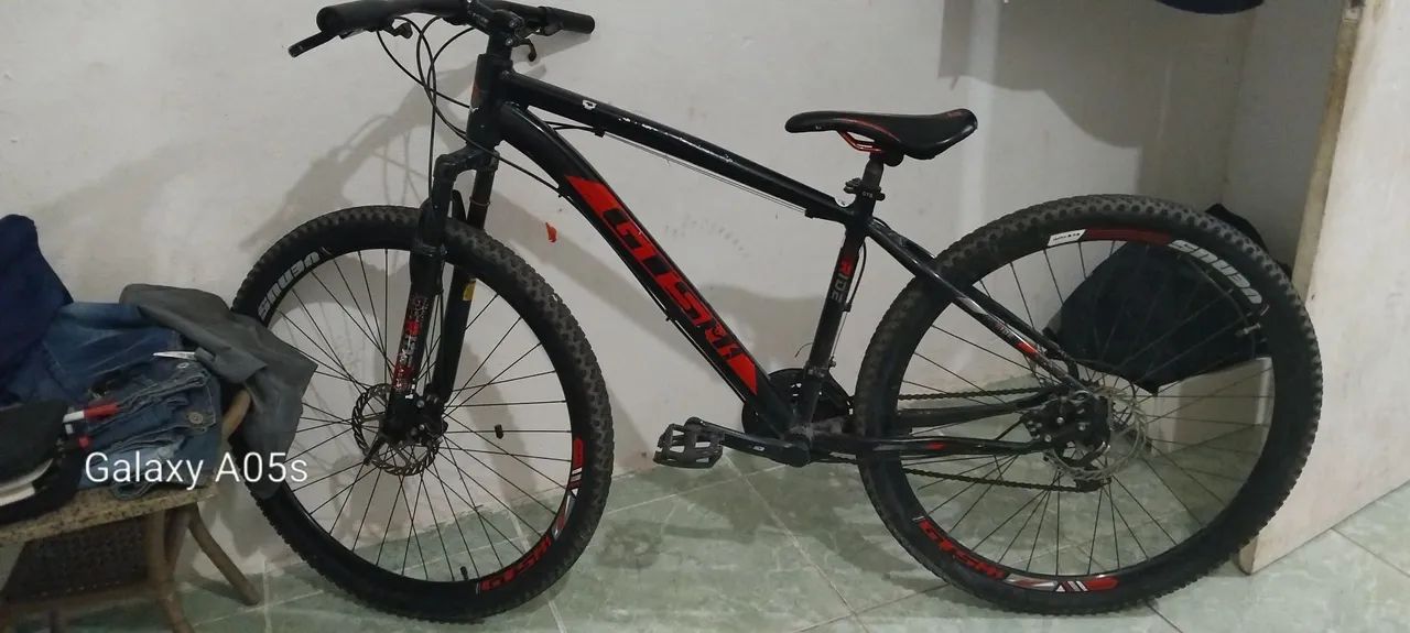 Vendo bike aro 29 funcionando perfeito estado