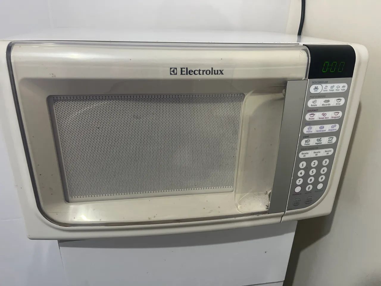 Microondas Electrolux com defeito