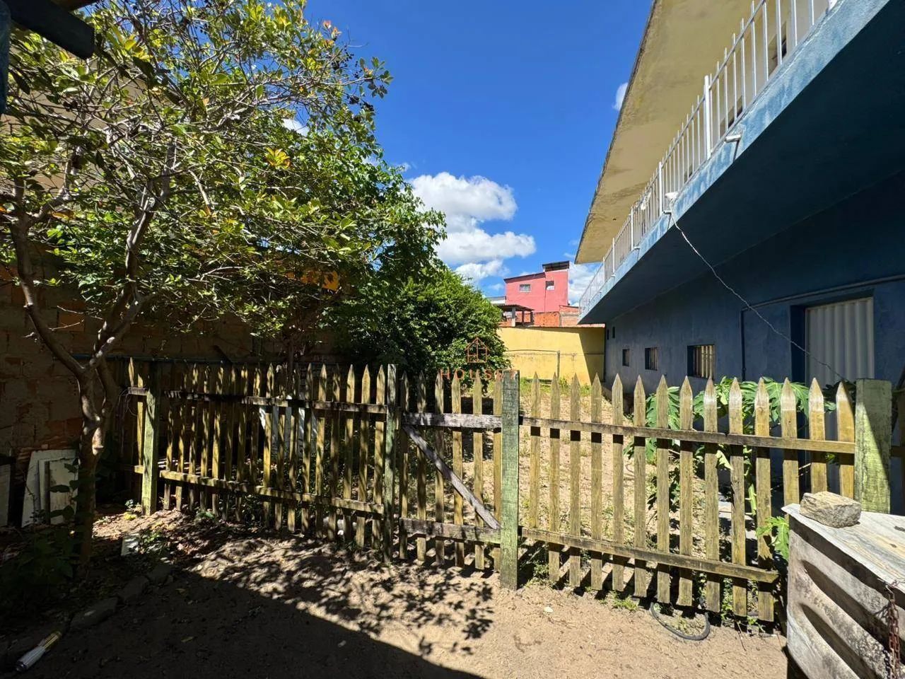 Predio comercial em Jardim Carapina com 3 apartamentos de 2 quartos - Foto 4