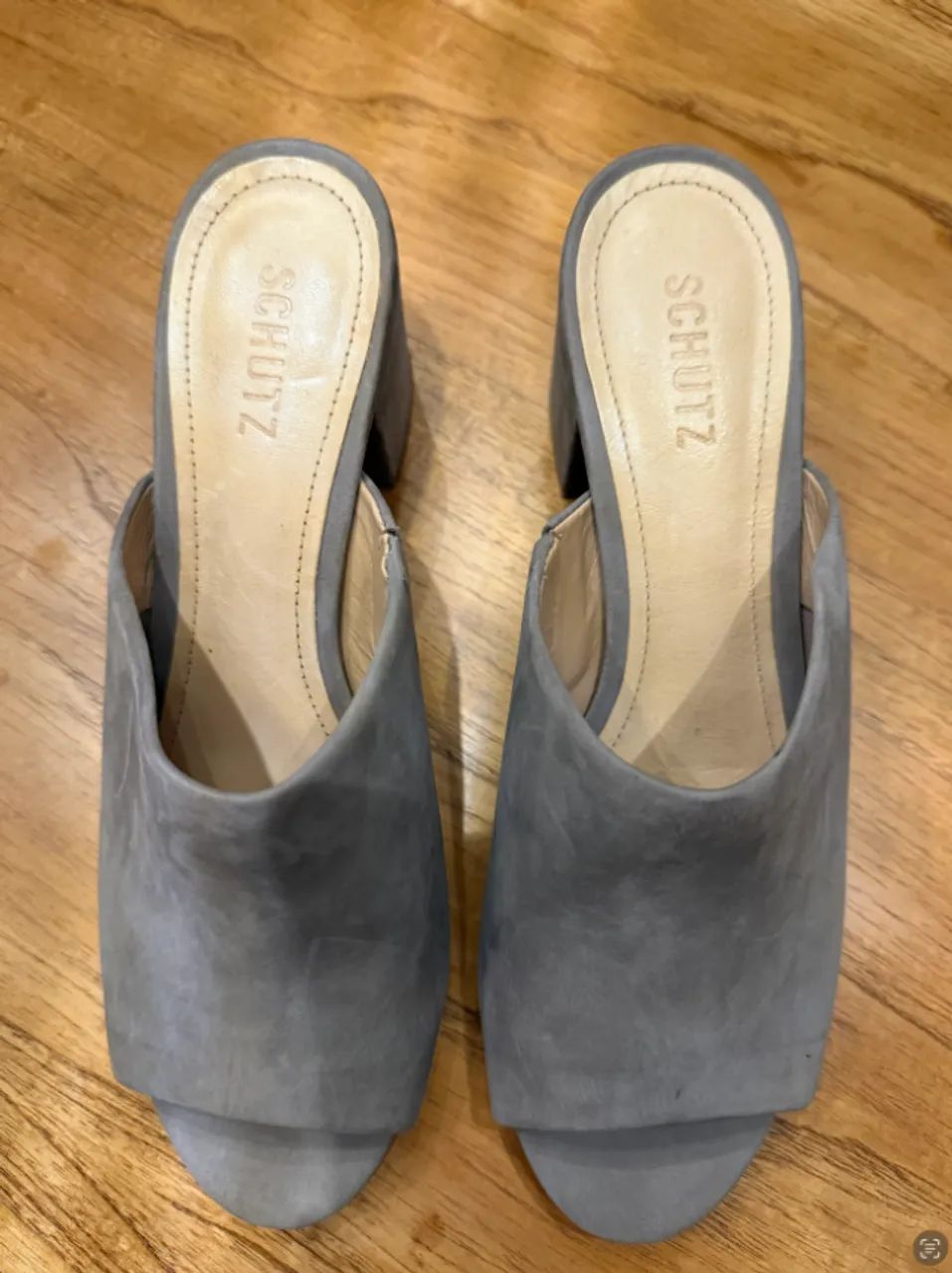 Schutz Sandália Nova - Foto 4
