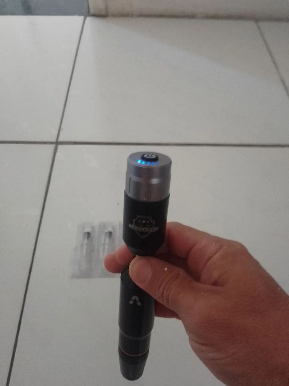 Uma máquina de tatuagem pen  - Foto 2