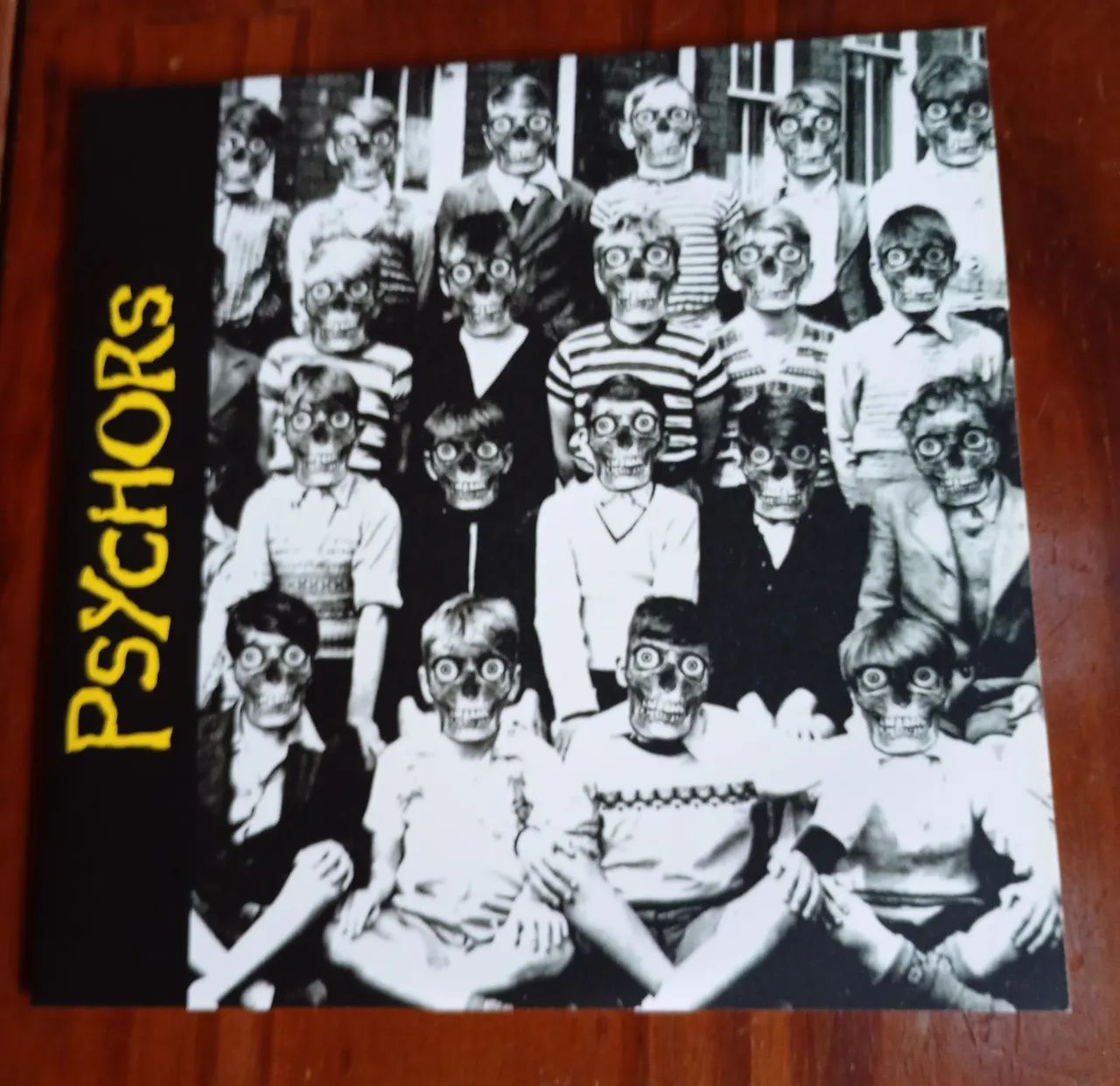 Vinil Ovos Presley e Psychors Compacto 7 polegadas Vinil amarelo Psychobilly HardCore punk - Foto 3