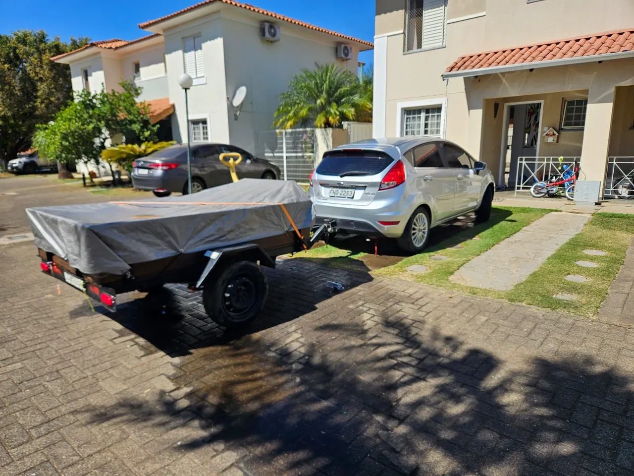 Carretinha com Bau - Foto 2