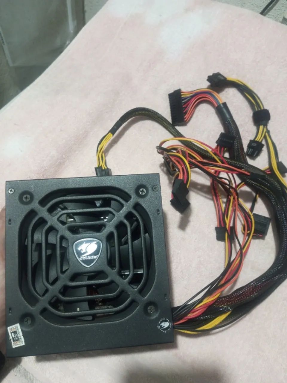 Fonte Cougar VTE 600w Com Defeito - Foto 3
