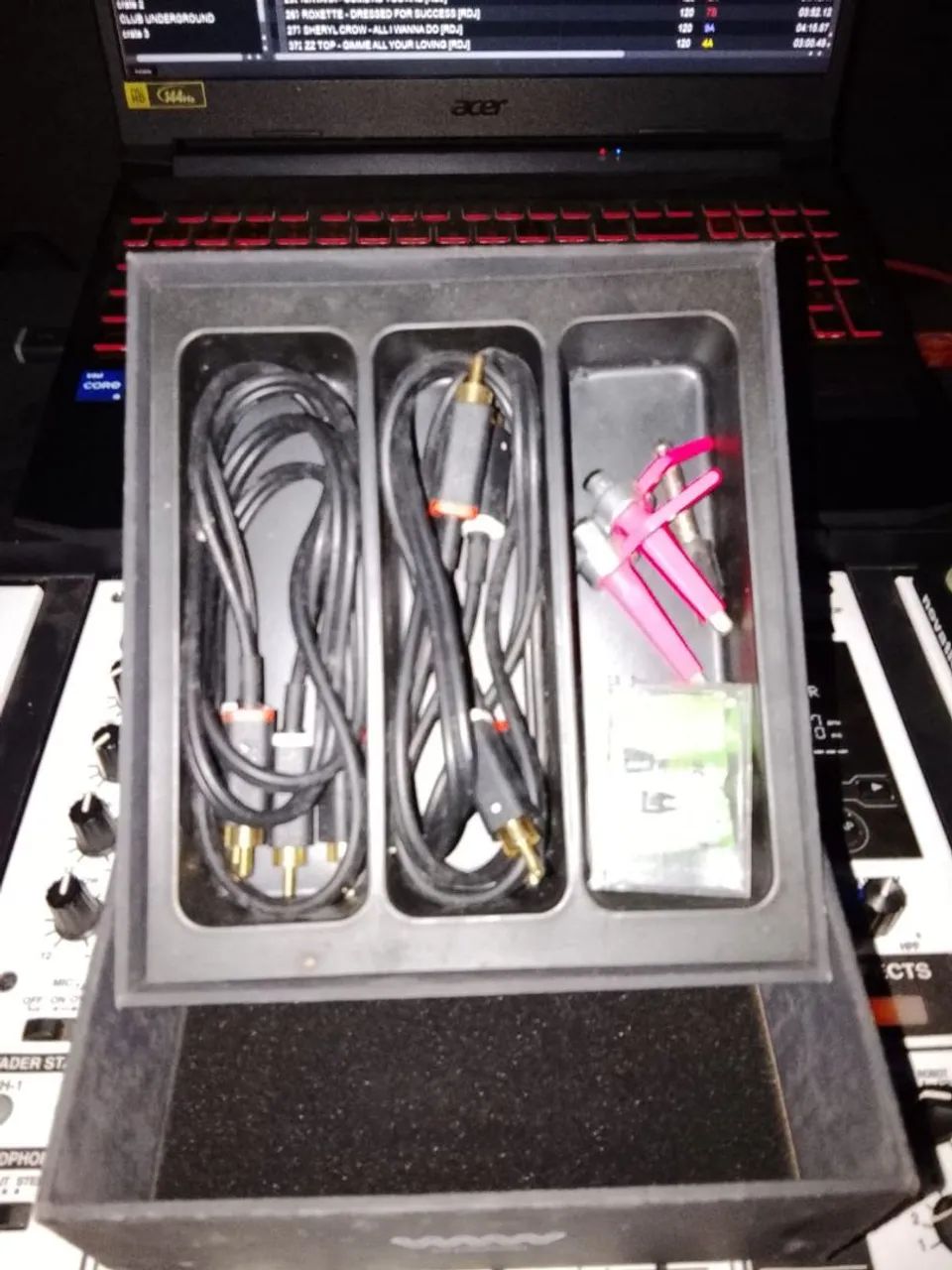 Par de Toca Discos Technics MK2 c/Phase e Mixer DJM700 - Foto 4