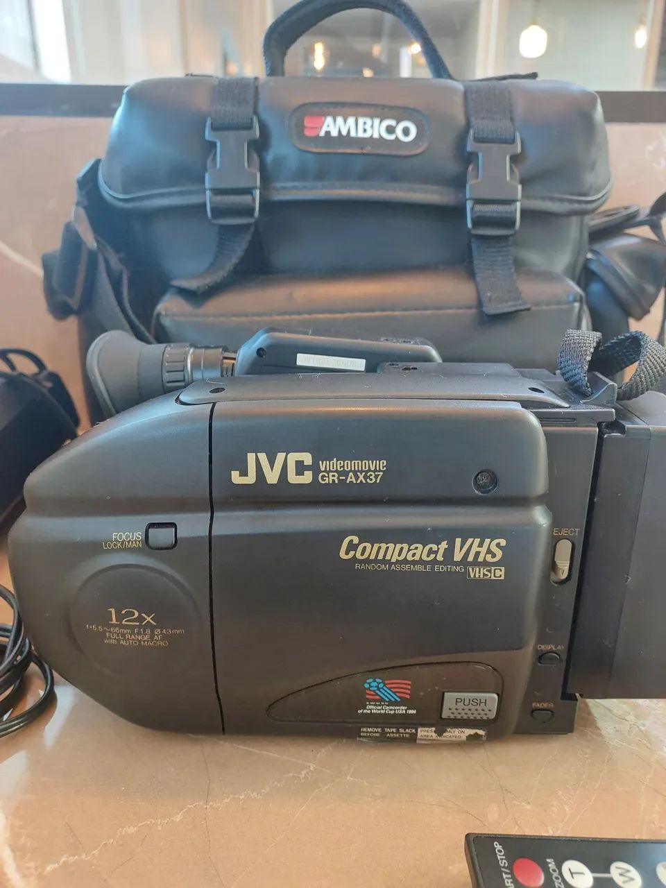 Filmadora JVC GR-AX37 (usada) - Câmeras e Filmadoras - Altiplano