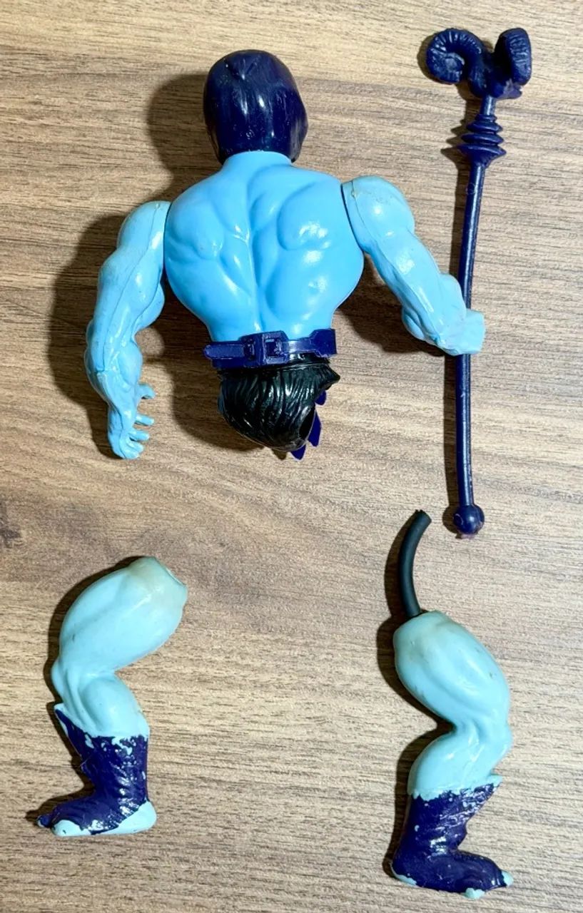 Esqueleto He Man 1981 sem a Borracha das Pernas  - Foto 2