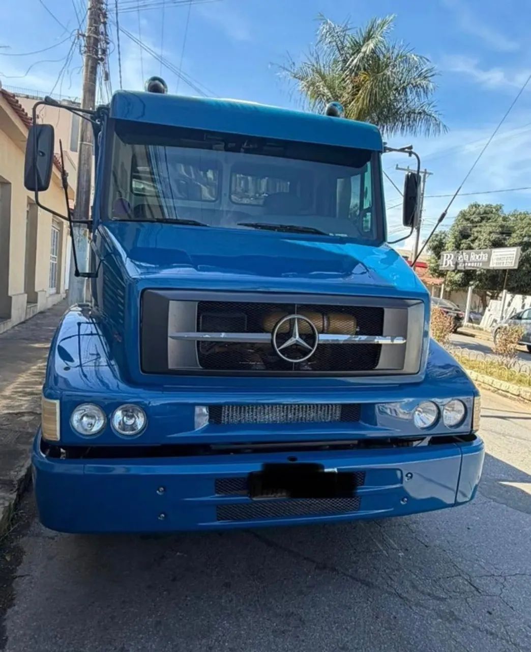 Mercedes Benz 3 eixos 2p - 2009