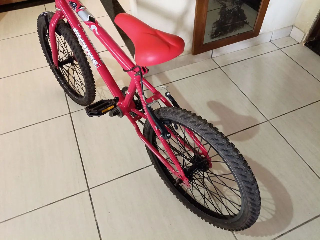 Bicicleta infantil aro 20 várias peças novas  - Foto 4