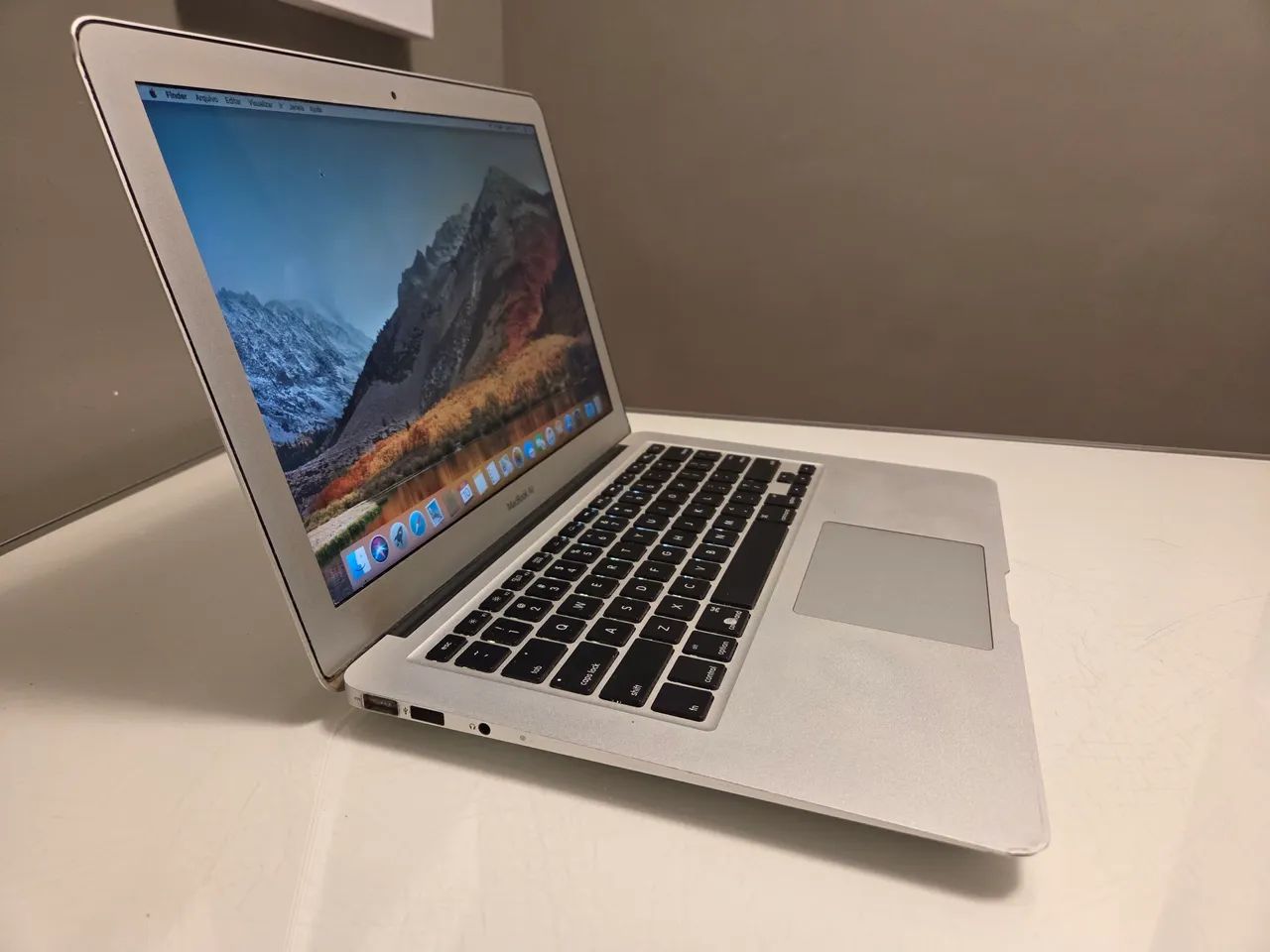 MacBook Air i5 