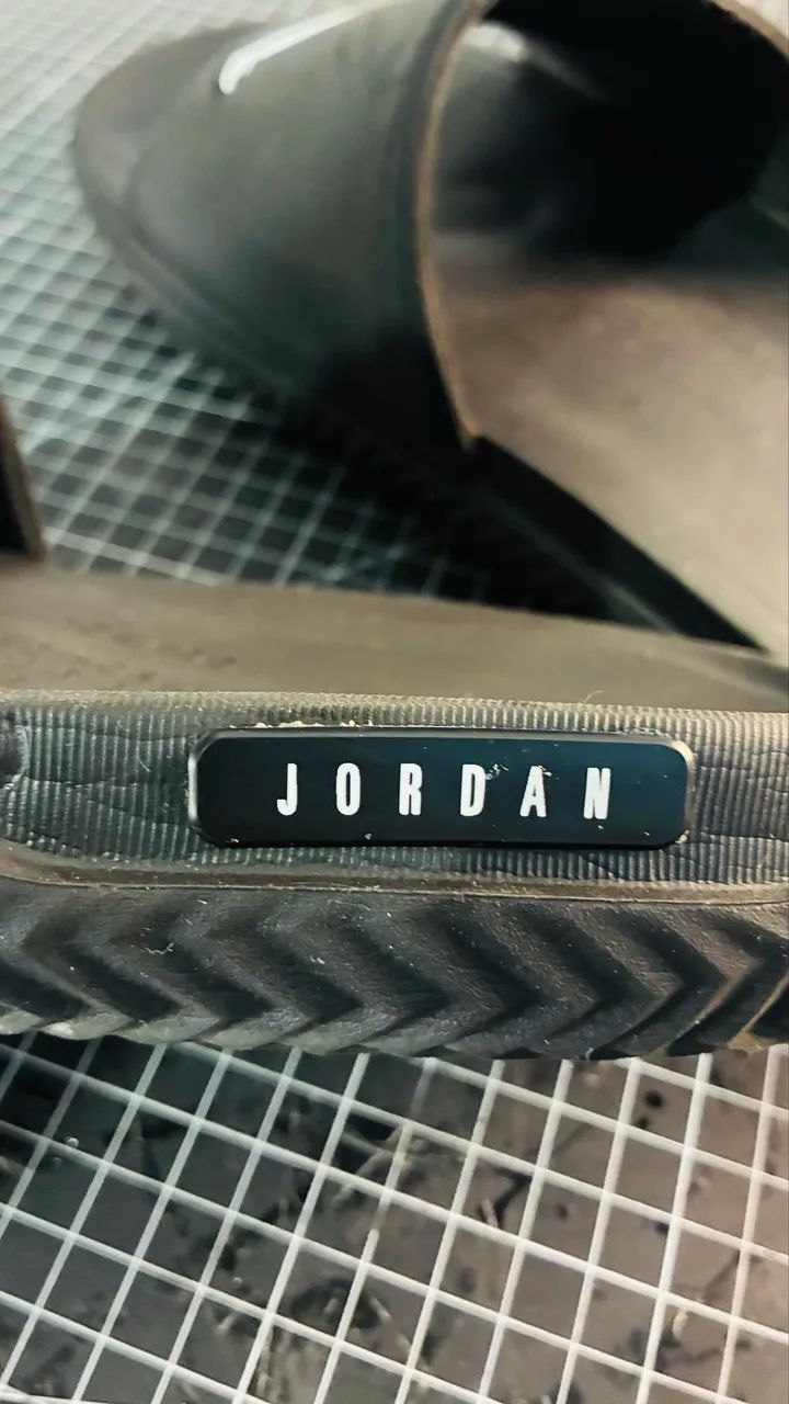 Chinelo slide jordan 43/44 - Foto 4