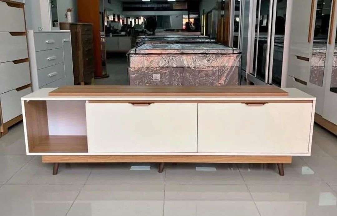 Rack Capri 100% MDF 2 Portas 1 Nicho e Pés Estilo Retrô - Foto 2