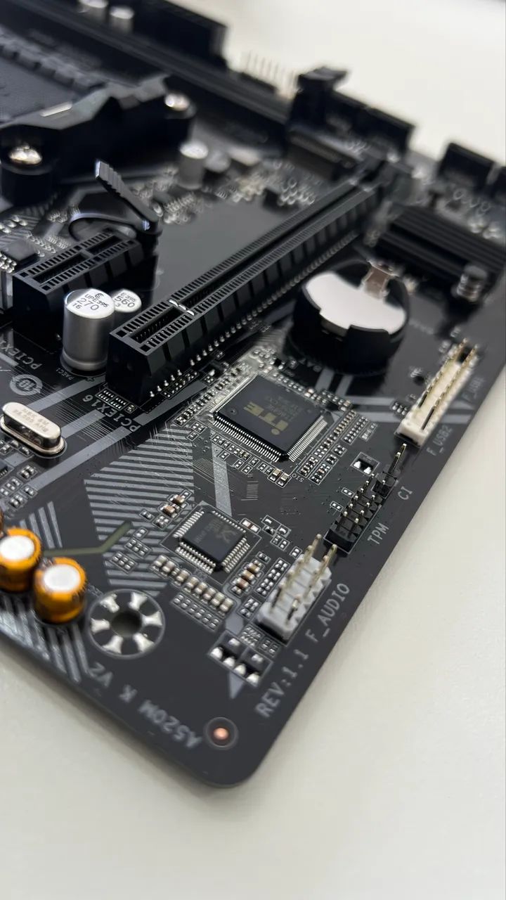 Placa Mãe Gigabyte A520 M K V2 - Foto 5