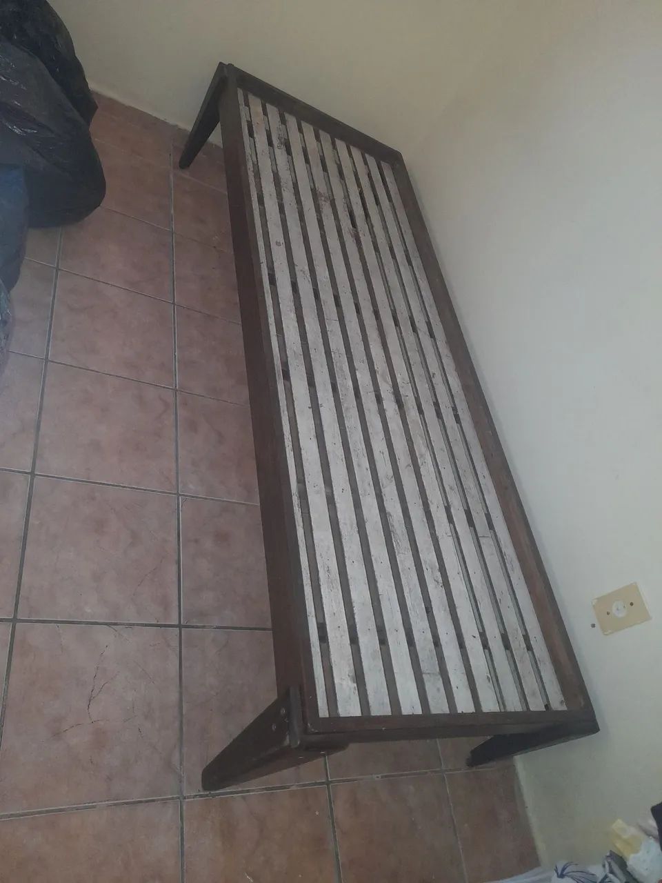 Cama em madeira sem cabeceira  - Foto 3