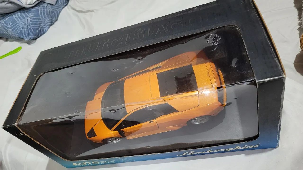 Miniatura AutoArt 1:18 Lambhorghini Murciélago  - Foto 3