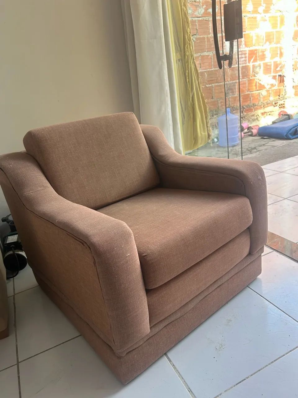 Poltrona Estofada Confortável - Excelente Estrutura | - Foto 3