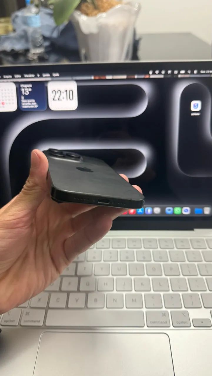IPHONE 15 PRO  - Foto 3