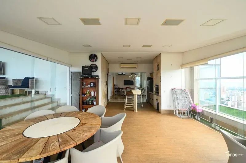 Duplex mobiliado com 4 quartos no Setor Oeste - Goiânia - GO - Foto 2