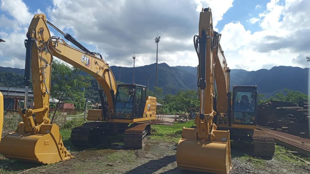 PCs Escavadeira Caterpillar 