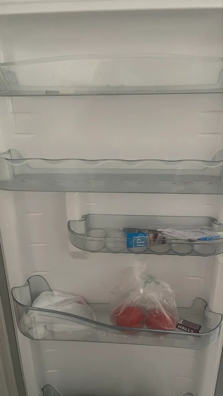 Geladeira usada, com defeito 