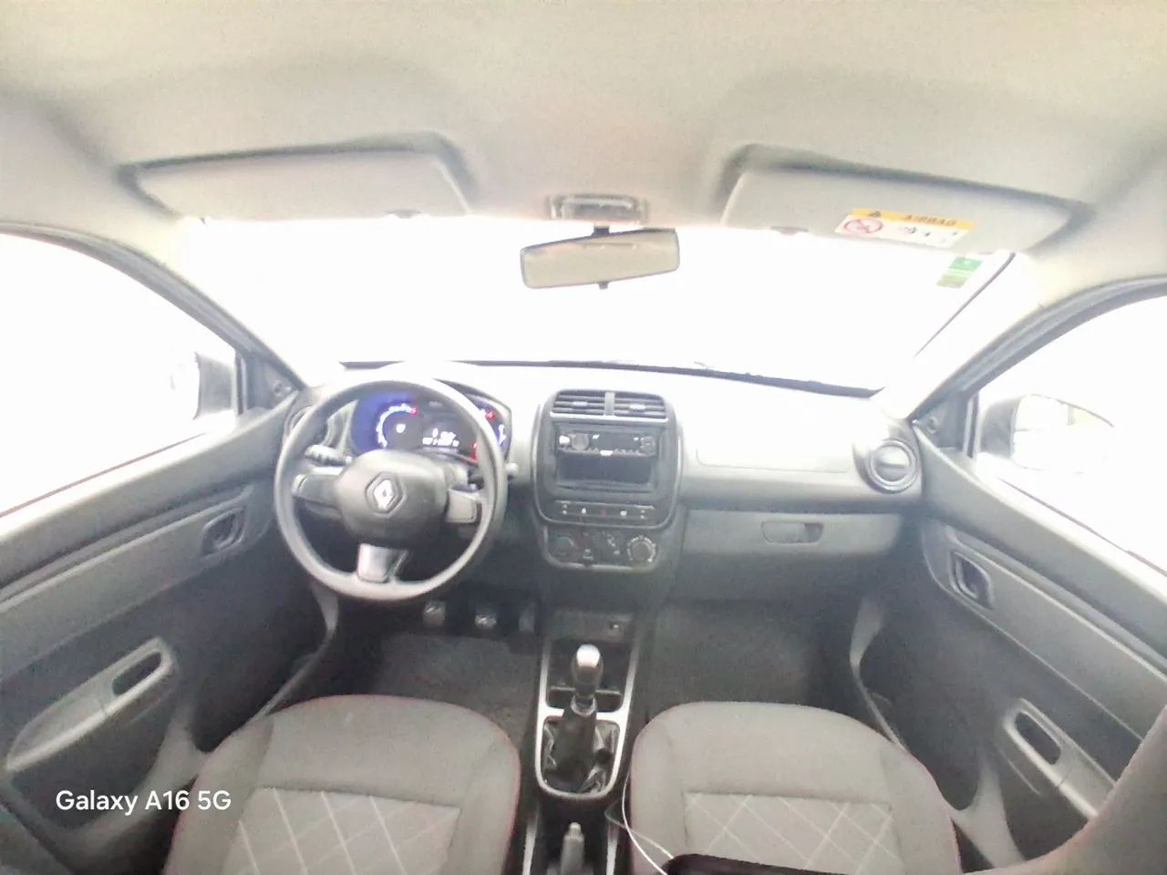 Renault Kwid 1.0 Zen, foto 15 de 18