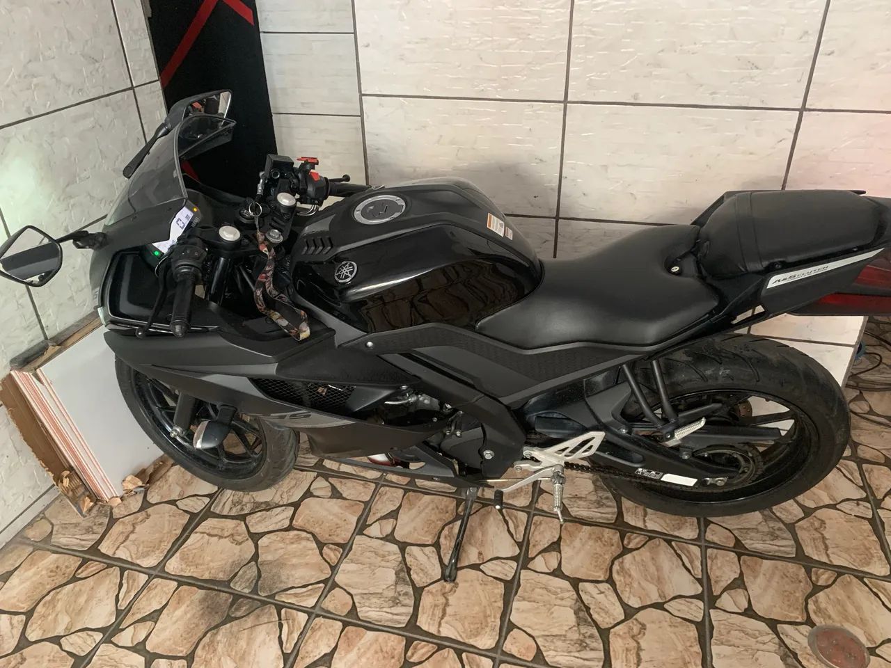 R15 2024  - Foto 4