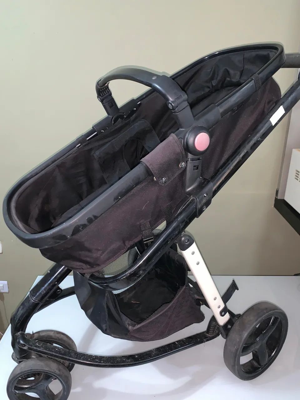 Bebê conforto e adaptador + Carrinho - Foto 2