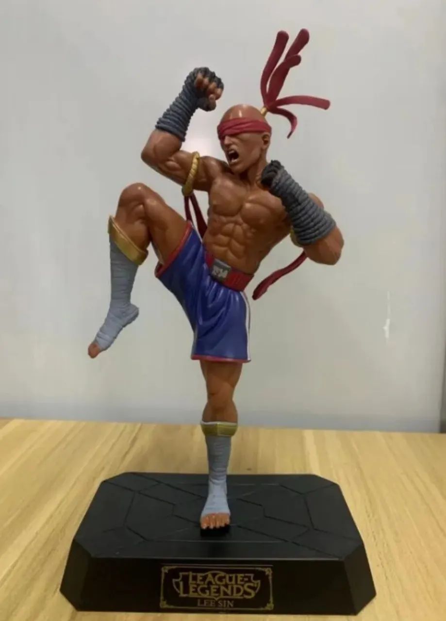 Boneco muay thai monge cego 