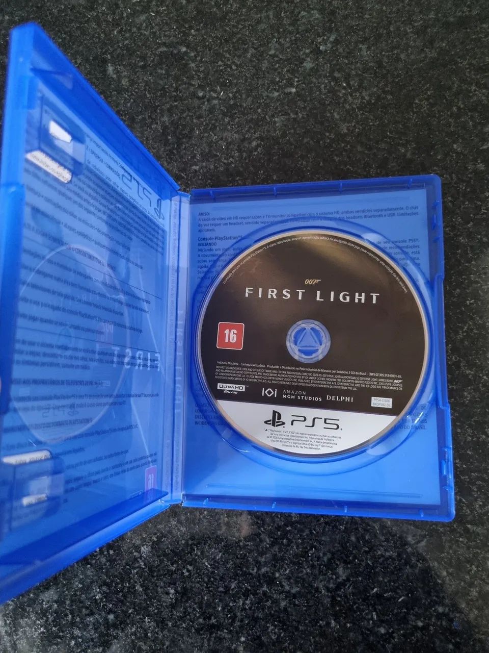 007 First Light PS5 - Foto 5
