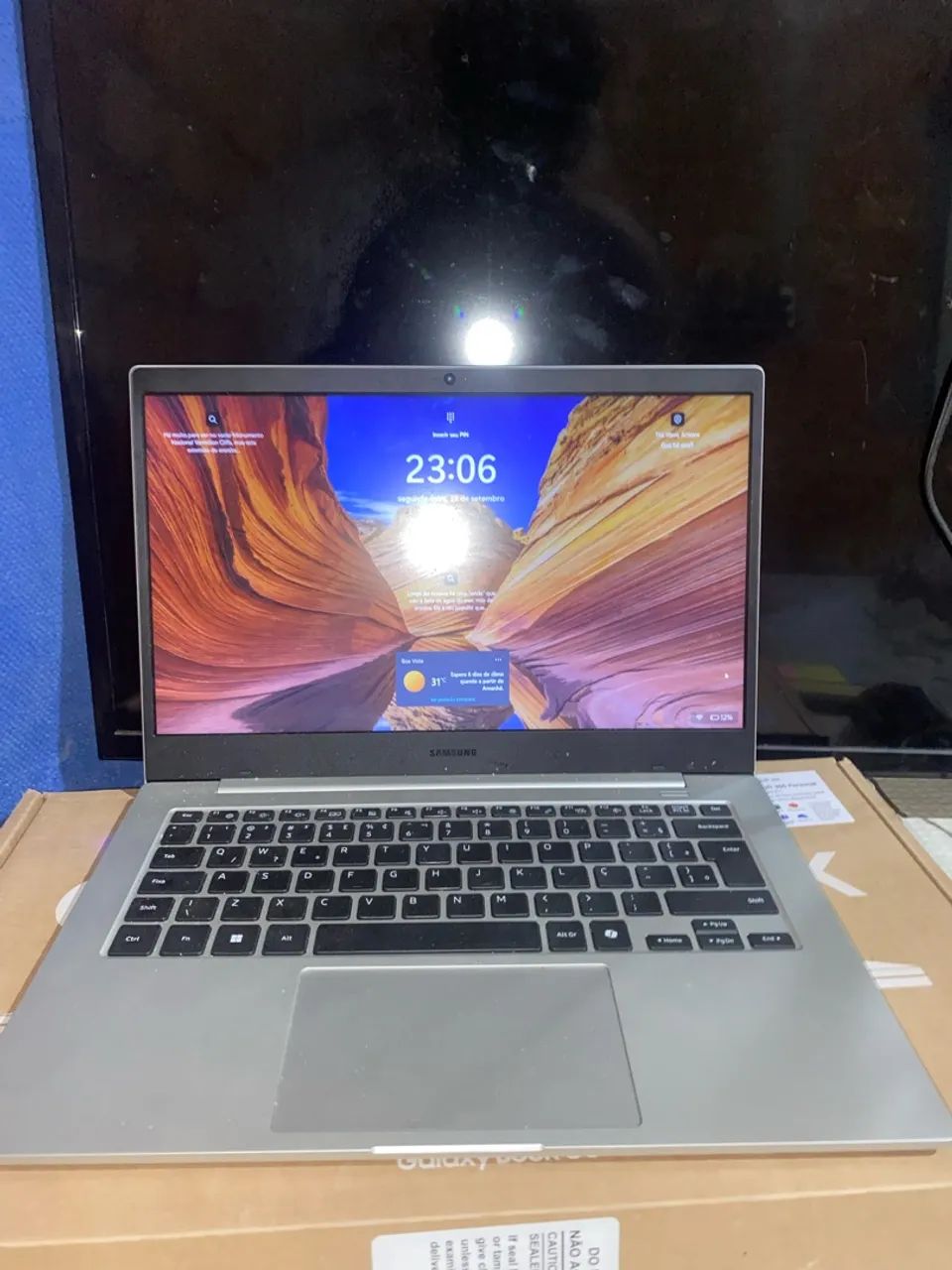 SAMSUNG GALAXY BOOK - IMPECÁVEL + CAIXA (SÓ LIGAR E USAR) - Foto 2