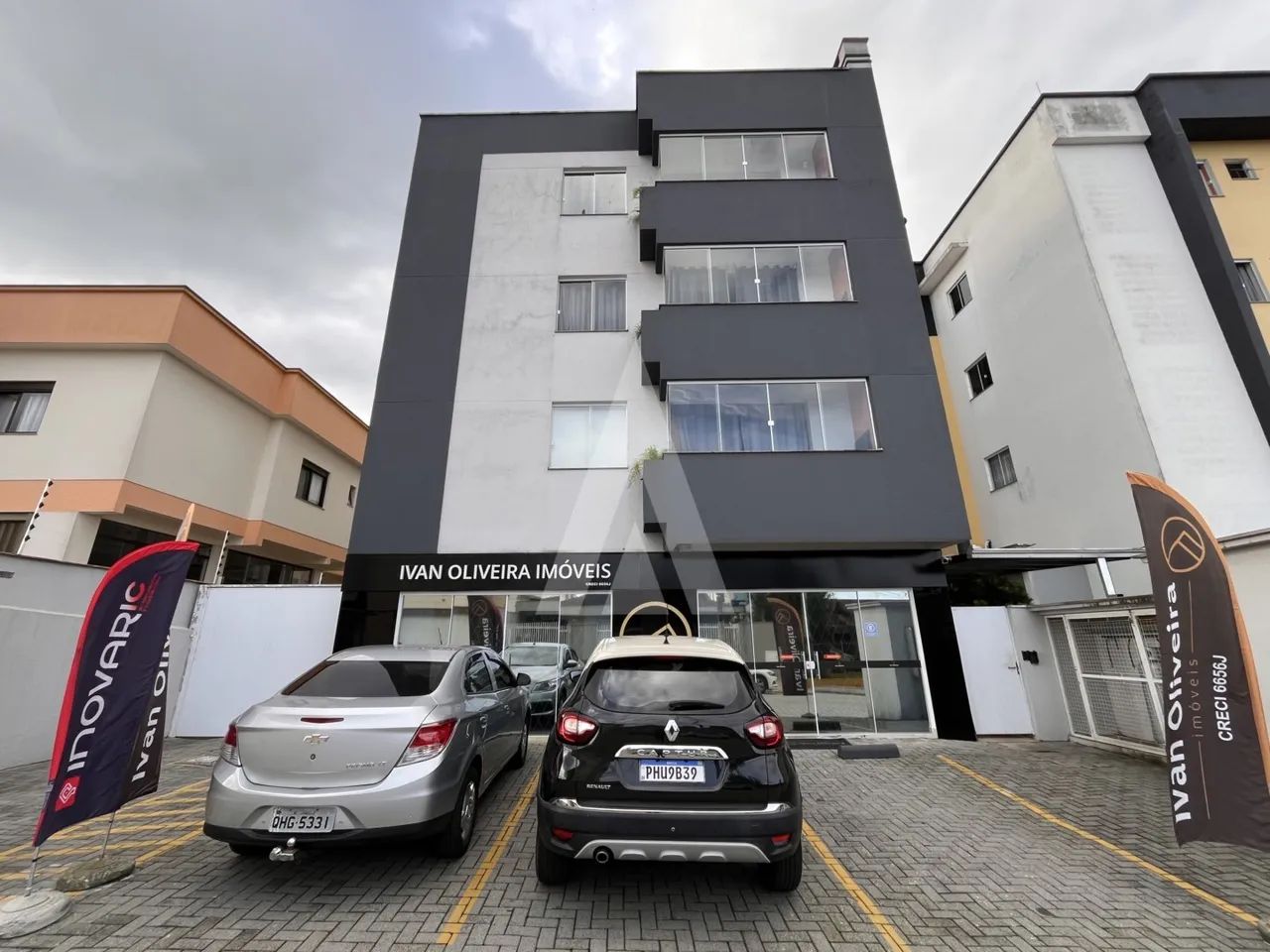 APARTAMENTO COM 2 QUARTOS, NO BAIRRO COSTA E SILVA.